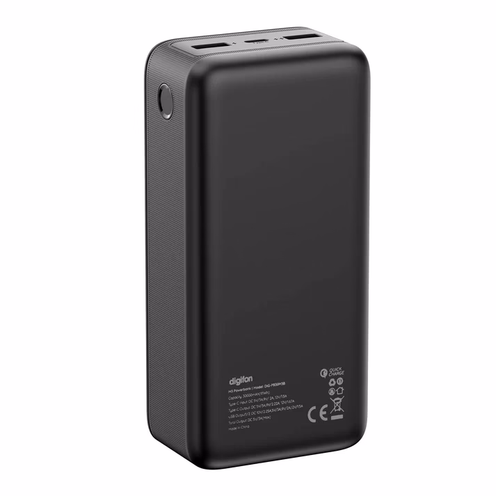 Mate3 30,000mAh Fast Charging 22.5W Power Bank Black